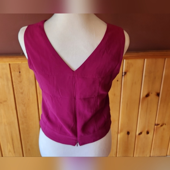 Banana Republic Crop Top Fusia Purple V Neck Pullover Career Top Size 0 - Picture 5 of 9